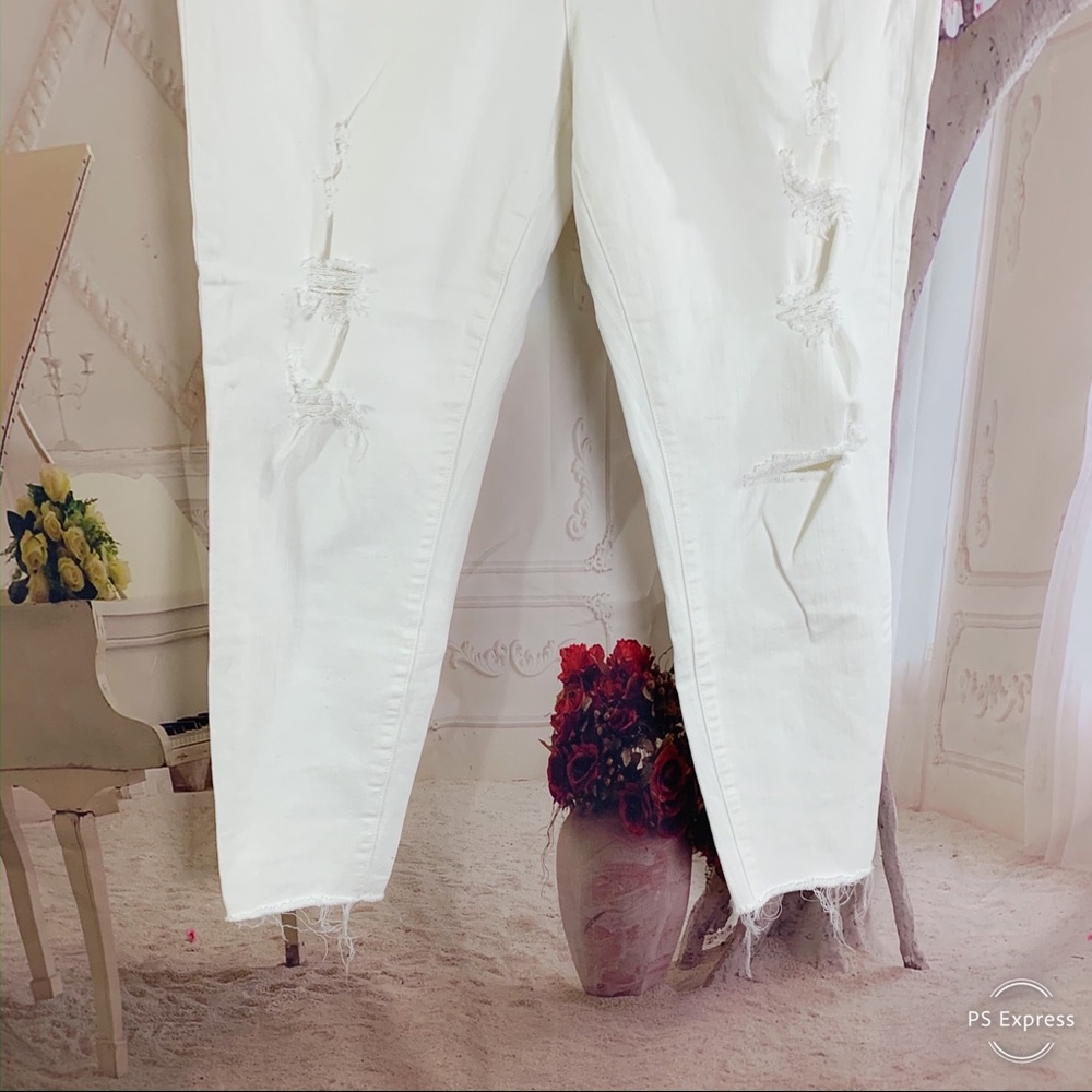 Madewell High Rise Distressed Crop Skinny Jeans - Picture 4 of 9